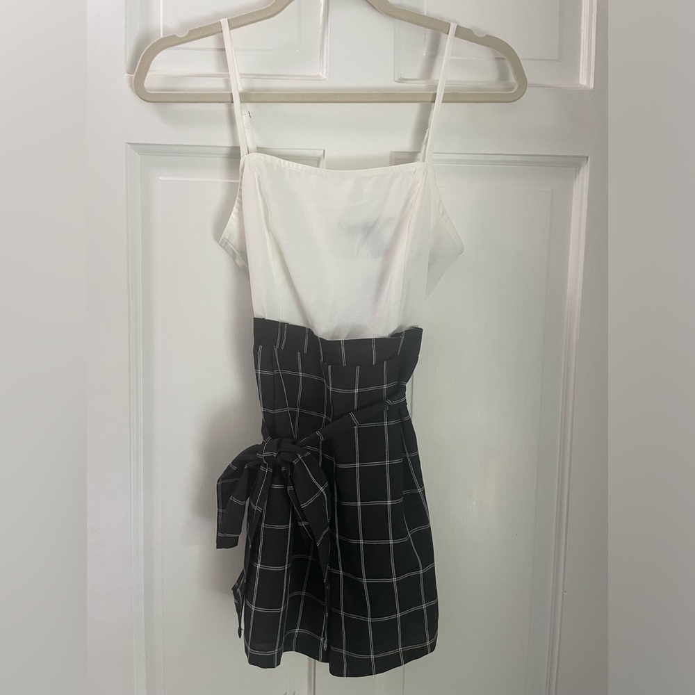 NWT - Forever 21 Romper Small